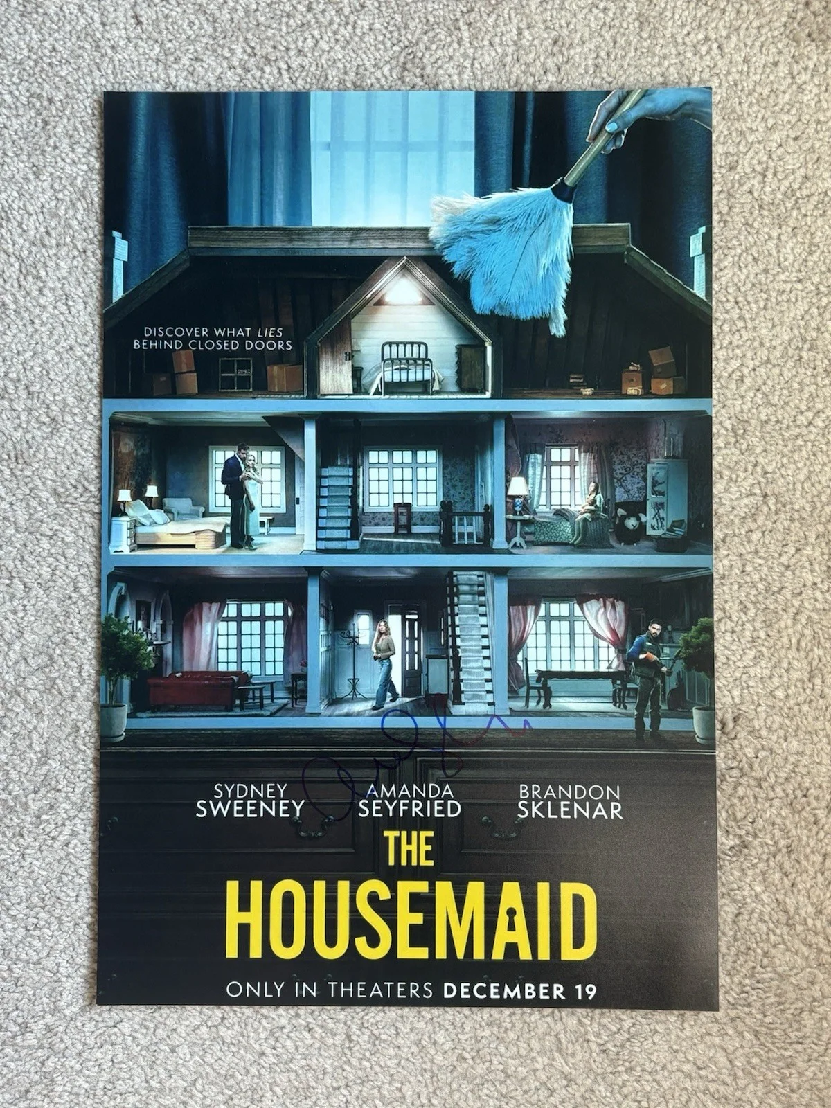 Amanda Seyfried — Amanda Seyfried Signed Autographed The Housemaid 12x18 Photo Movie EXACT PROOF!, изображение 3
