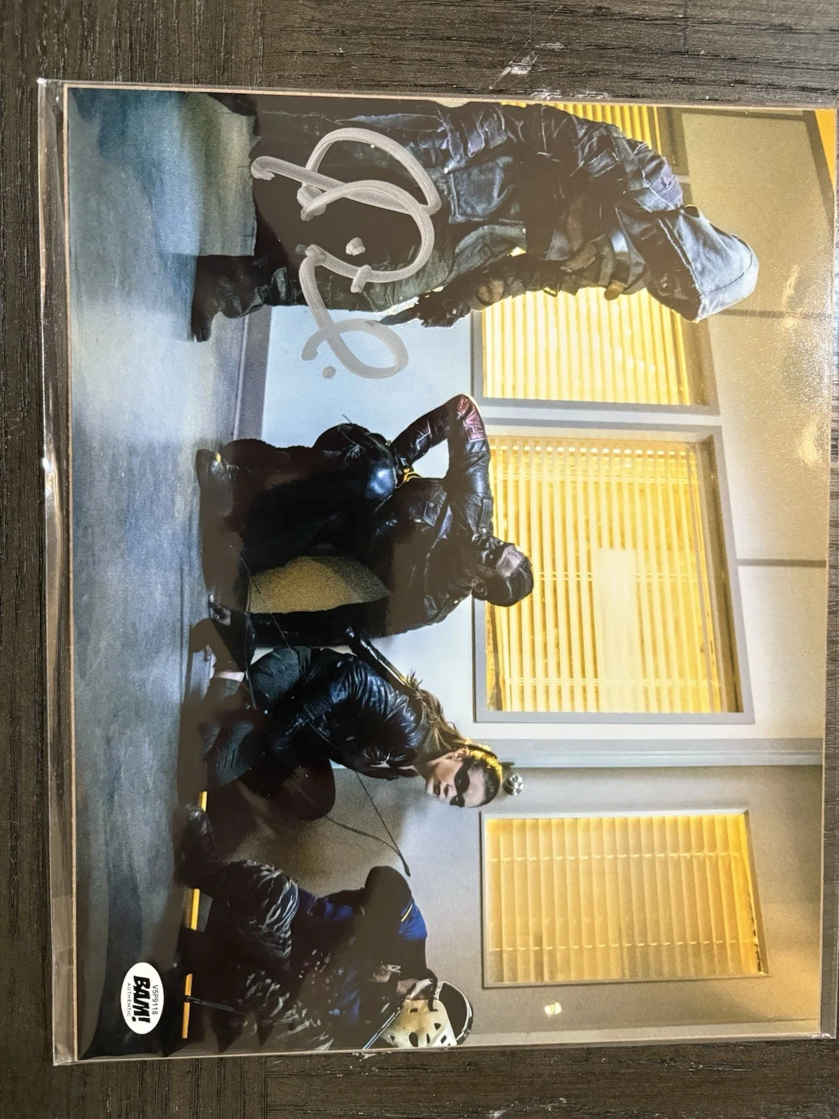 Joe Dinicol — DC Arrow Joe Dinicol Ragman Signed 8x10 Photo Bam Authentication Autograph, image 2