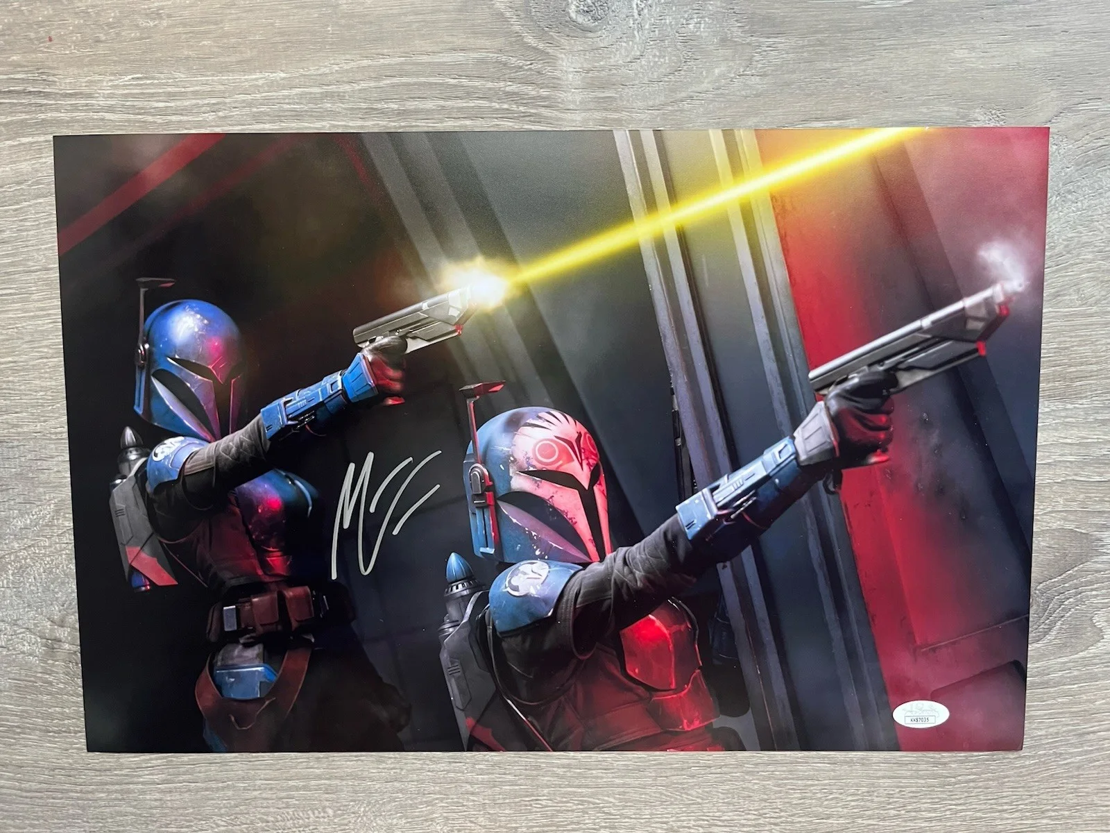 Mercedes Varnado — QC Mercedes Varnado Signed 11x17 Photo JSA COA Star Wars Mandalorian Sasha Banks, изображение 2
