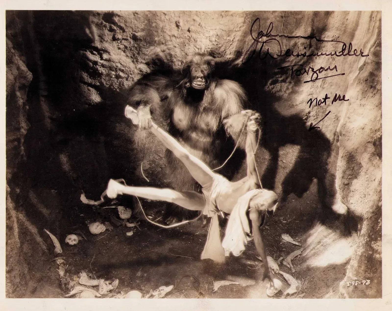 Johnny Weissmuller — Vintage Johnny Weissmuller Signed 8x10 Photo Tarzan the Ape Man Autograph W/COA