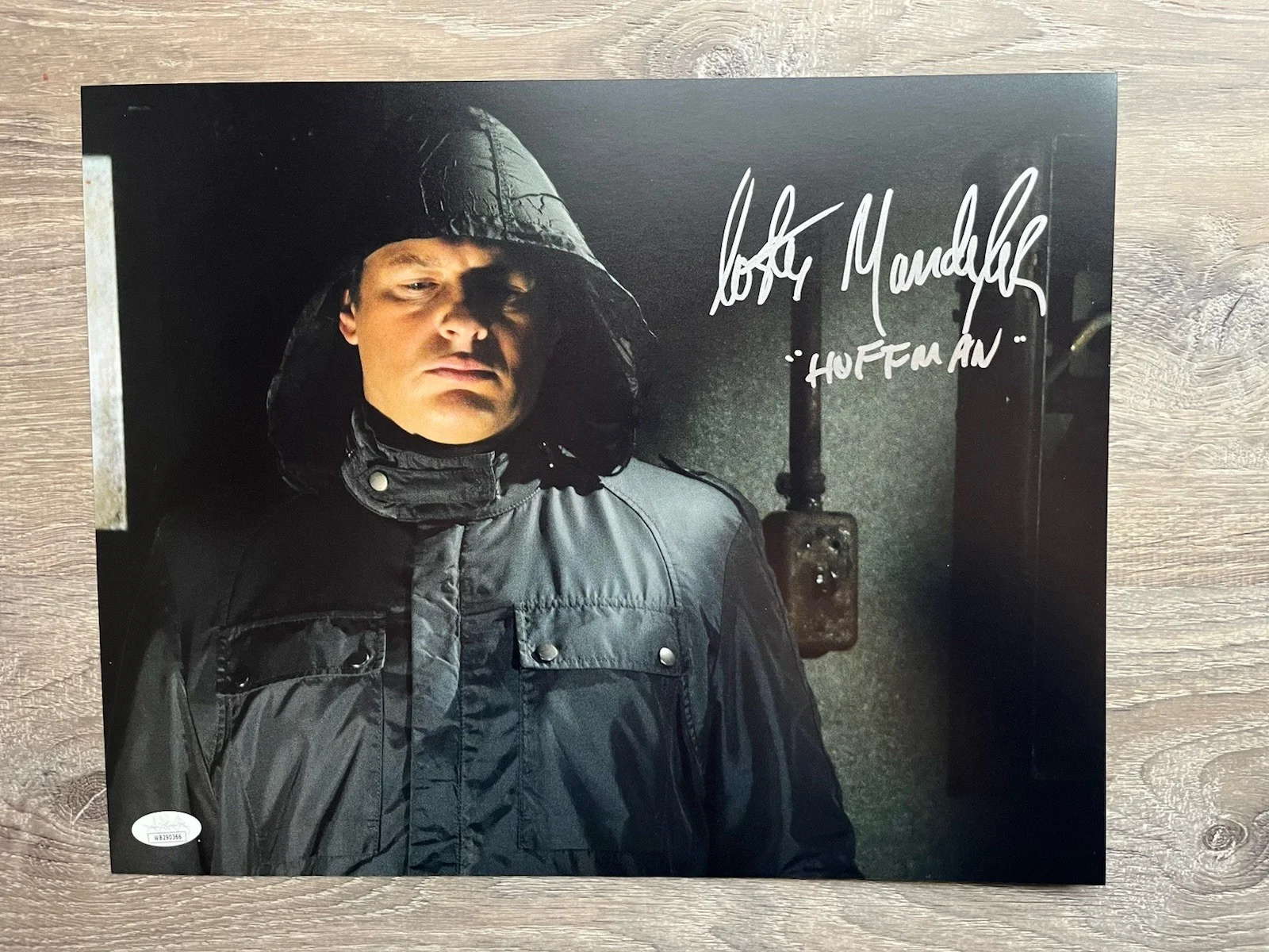 Costas Mandylor — Costas Mandylor Signed Saw 11x14 Photo JSA COA Detective Hoffman Jigsaw Horror, image 2