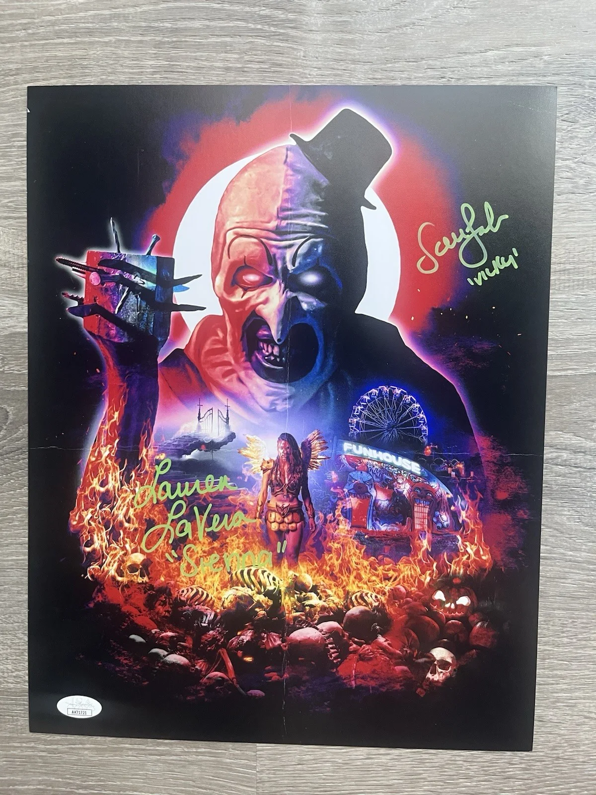 Lauren LaVera — Lauren LaVera Samantha Scaffidi Dual Signed Terrifier 2 11x14 Photo JSA COA, image 2