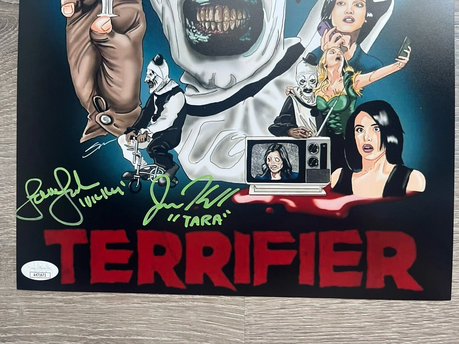Samantha Scaffidi — Samantha Scaffidi Jenna Kanell Signed Terrifier 11x14 Photo JSA Art The Clown, изображение 3