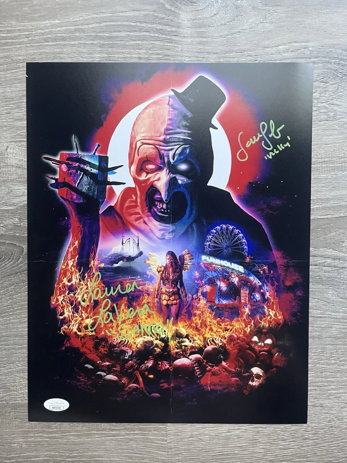 Lauren LaVera — Lauren LaVera Samantha Scaffidi Dual Signed Terrifier 2 11x14 Photo JSA COA, image 2