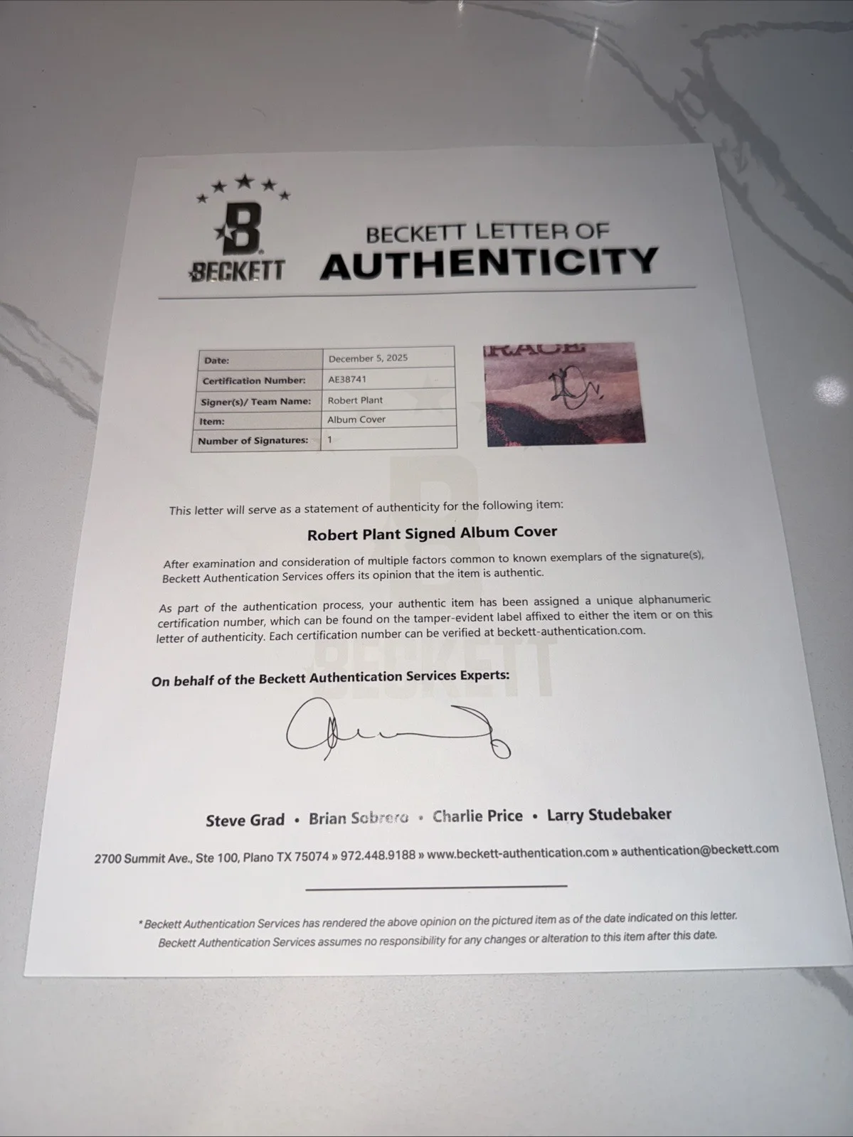 Robert Plant Signed Saving Grace Vinyl Beckett LOA, image 4