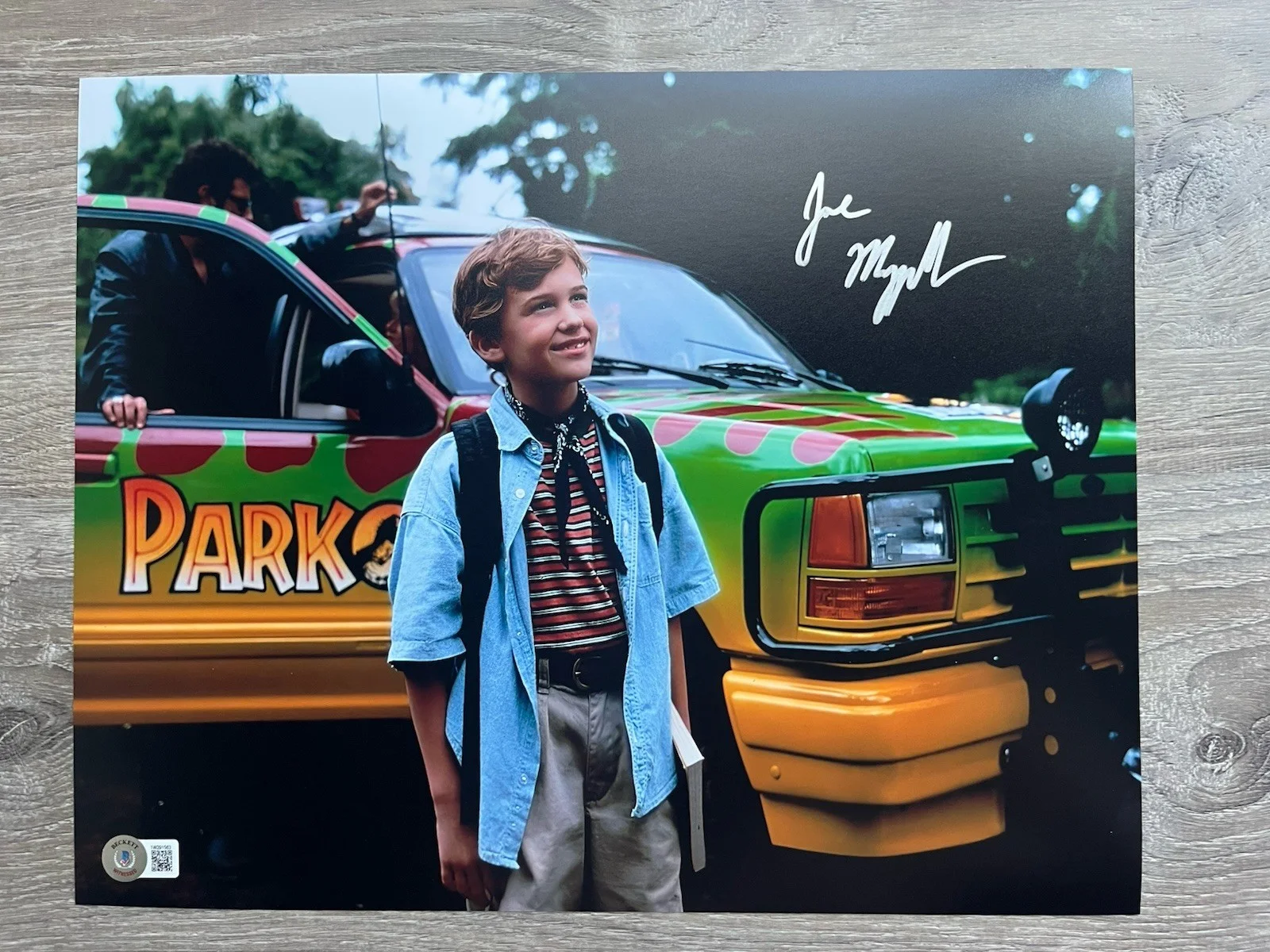 Joseph Mazzello — Joseph Mazzello Signed Jurassic Park 11x14 Photo Beckett COA Tim Murphy, image 2