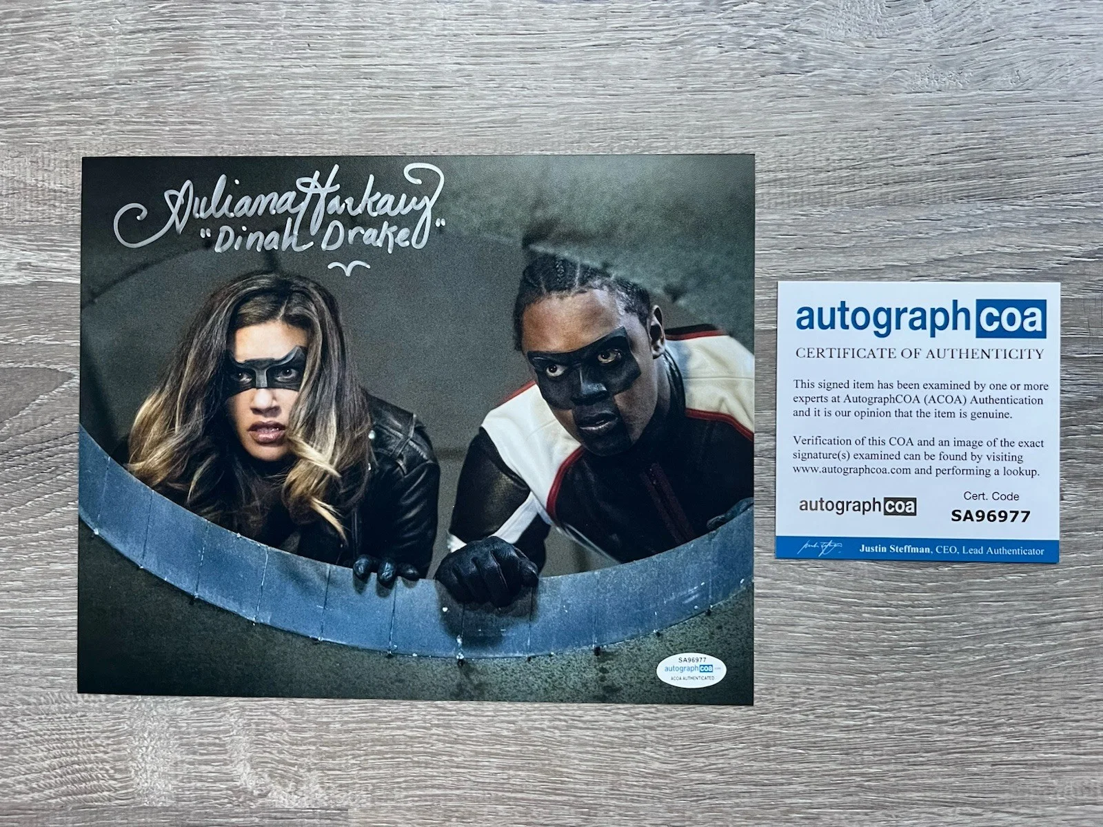 Juliana Harkavy — Juliana Harkavy Signed Black Canary 8x10 Photo ACOA Arrow DC Dinah Drake