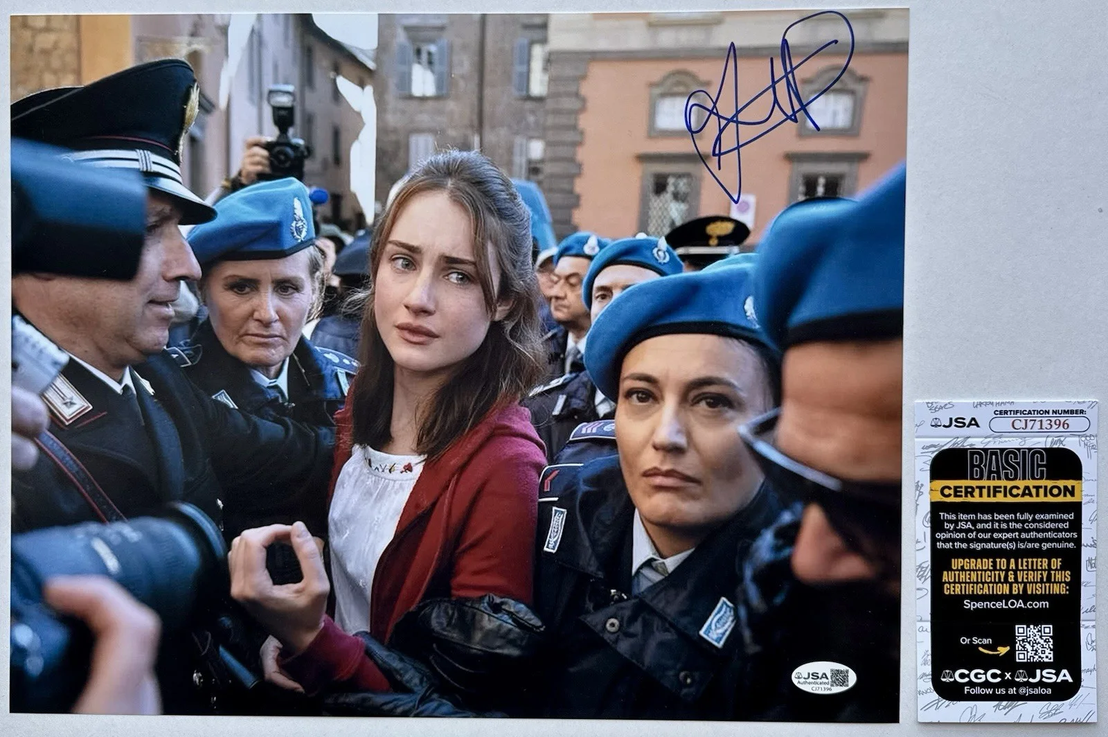 GRACE VAN PATTEN — GRACE VAN PATTEN SIGNED AUTOGRAPH 'TWISTED AMANDA KNOX' 11X14 PHOTO +JSA COA