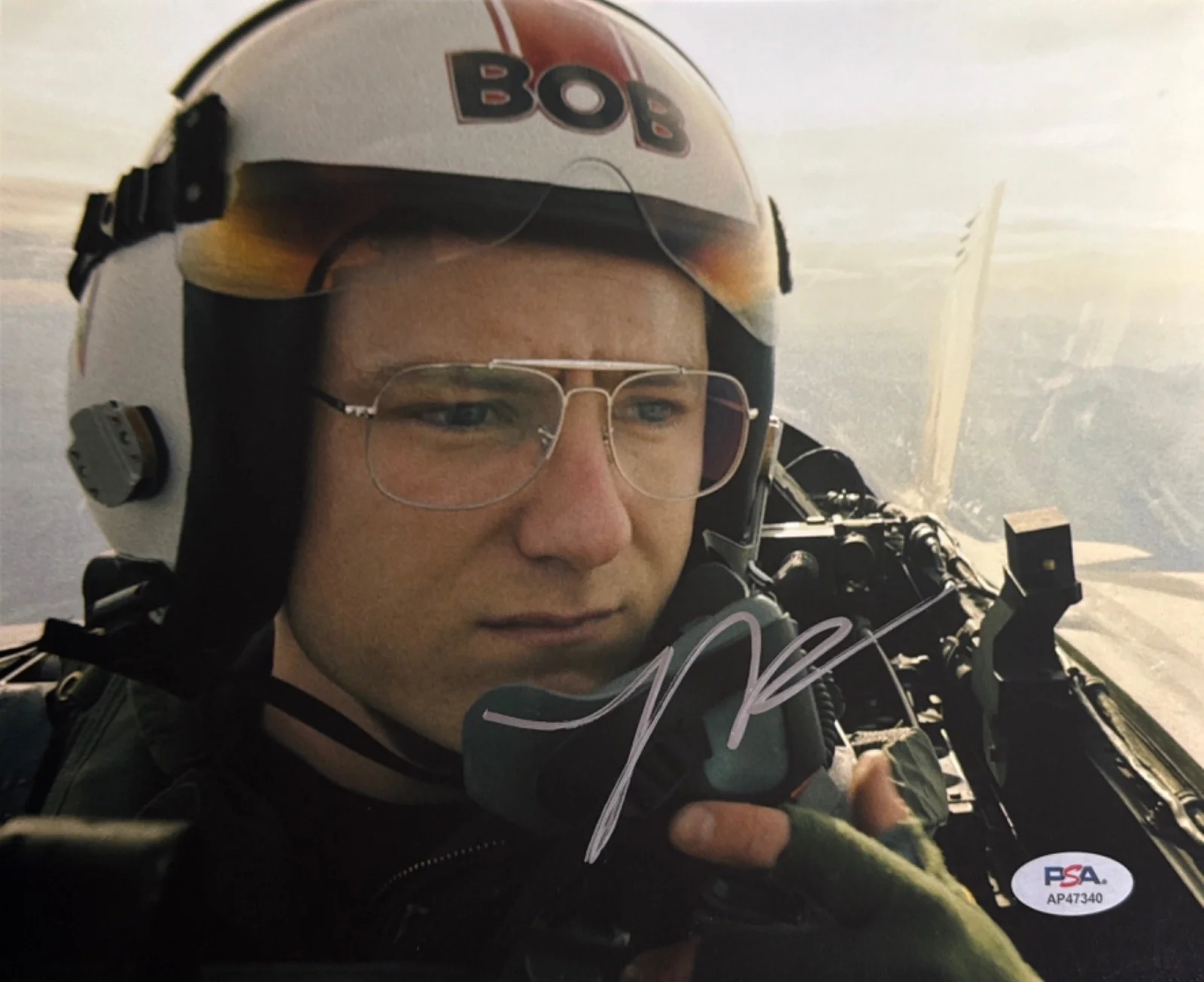 Lewis Pullman — Lewis Pullman Signed 8x10 Top Gun Maverick Photo PSA AP487340