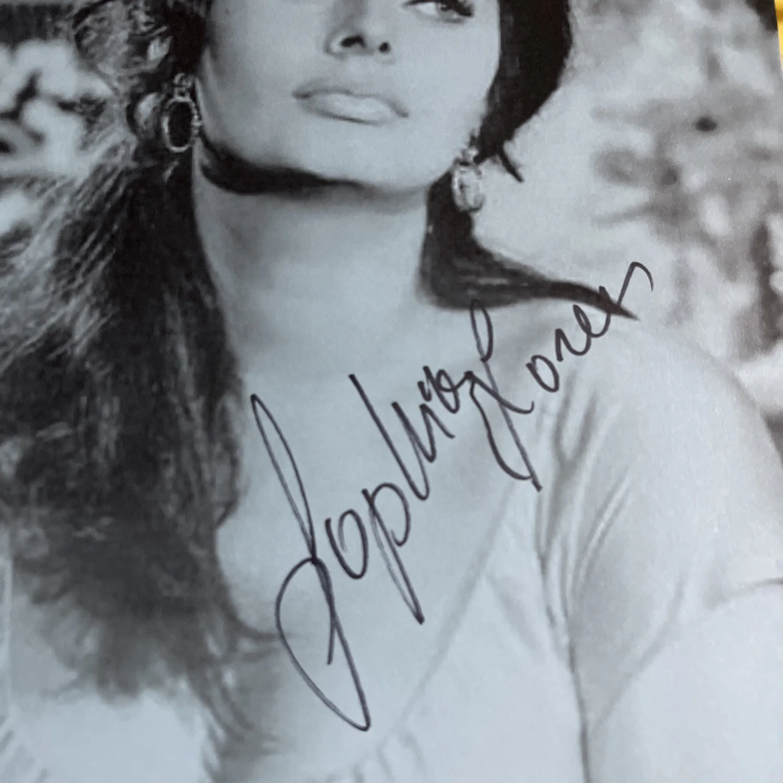 ACTRESS SOPHIA LOREN SIGNED AUTOGRAPHED PHOTO ACOA CERTIFIED SEXY RARE, изображение 2