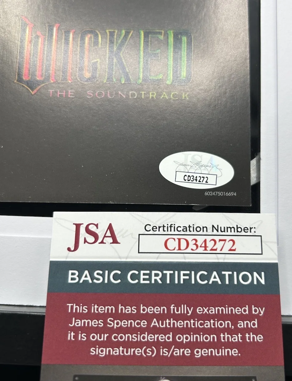 Ariana Grande & Cynthia Erivo Signed Wicked Soundtrack CD FRAMED Auto JSA COA, image 4