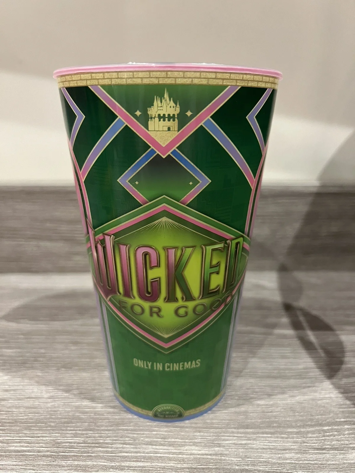 'Wicked for Good' Movie Collectable 32oz Elphaba hat lid, Cinema Drink Cup. New, image 3
