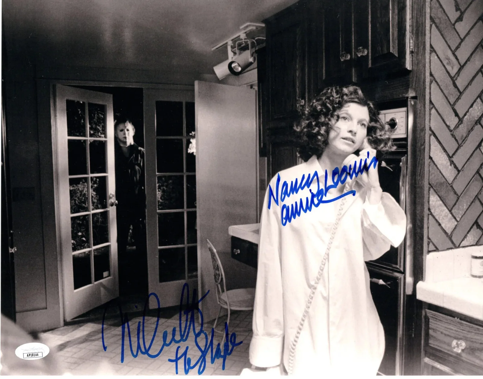 Nick Castle & Nancy Loomis — Nick Castle & Nancy Loomis signed 11x14 Photo Annie Michael Myers Halloween JSA