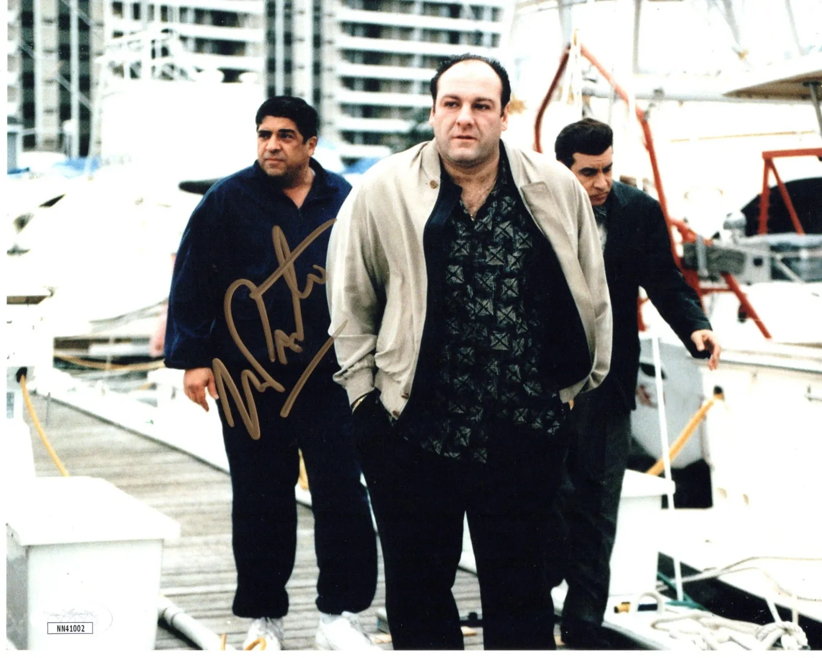 Vincent Pastore — Vincent Pastore signed 8x10 Photo Big Pussy The Sopranos JSA Authentication