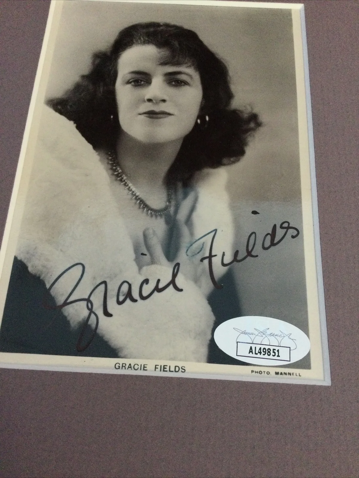 Gracie Fields — Gracie Fields Signed B&W Photo Matted JSA Certified Autograph -1 #, image 2