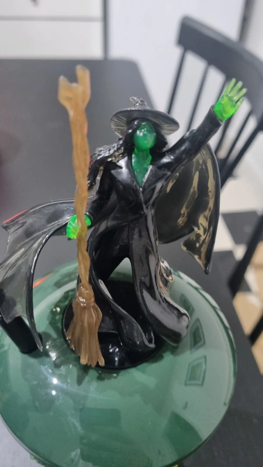 New Elphaba Wicked For Good Gripper Cup Mug 32oz VUE Cinema, изображение 3