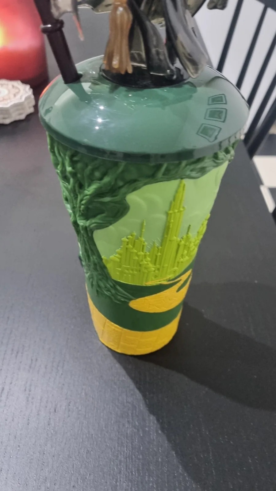 New Elphaba Wicked For Good Gripper Cup Mug 32oz VUE Cinema, изображение 4