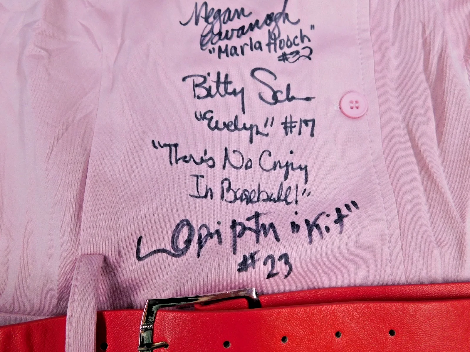 rosie o'donnell — League of Their Own Signed Uniform Geena Davis Lori Petty Schram Cavanagh JSA B, изображение 4