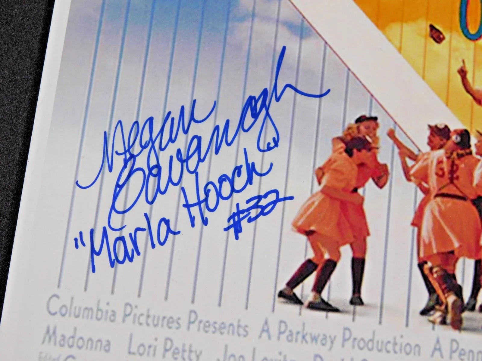 rosie o'donnell — League of Their Own Signed 11x17 Geena Davis Lori Petty Schram Cavanagh JSA COA, image 4