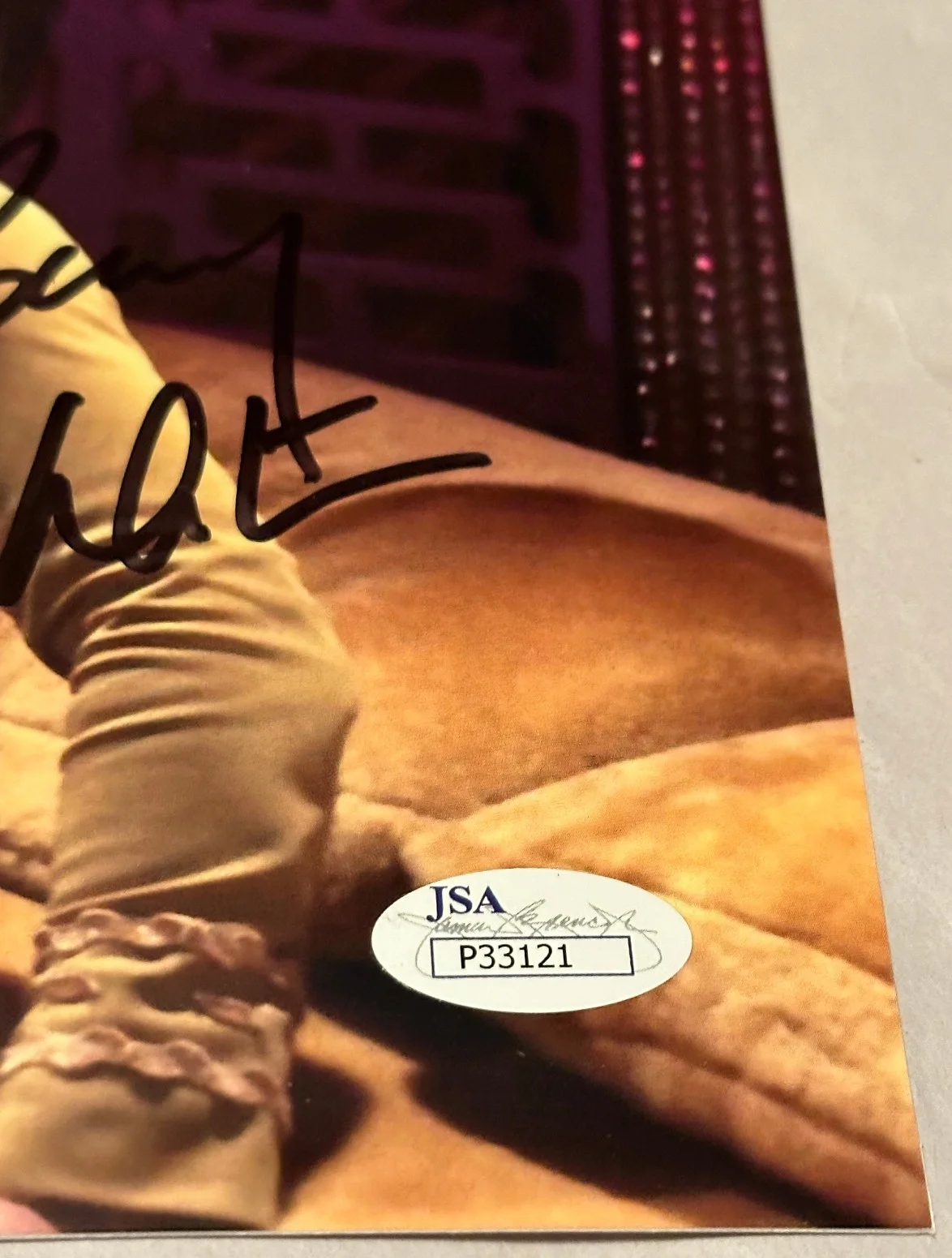 Yvonne Craig — Yvonne Craig and William Shatner Dual Siged 8x10 Star Trek Photo with JSA COA, изображение 4