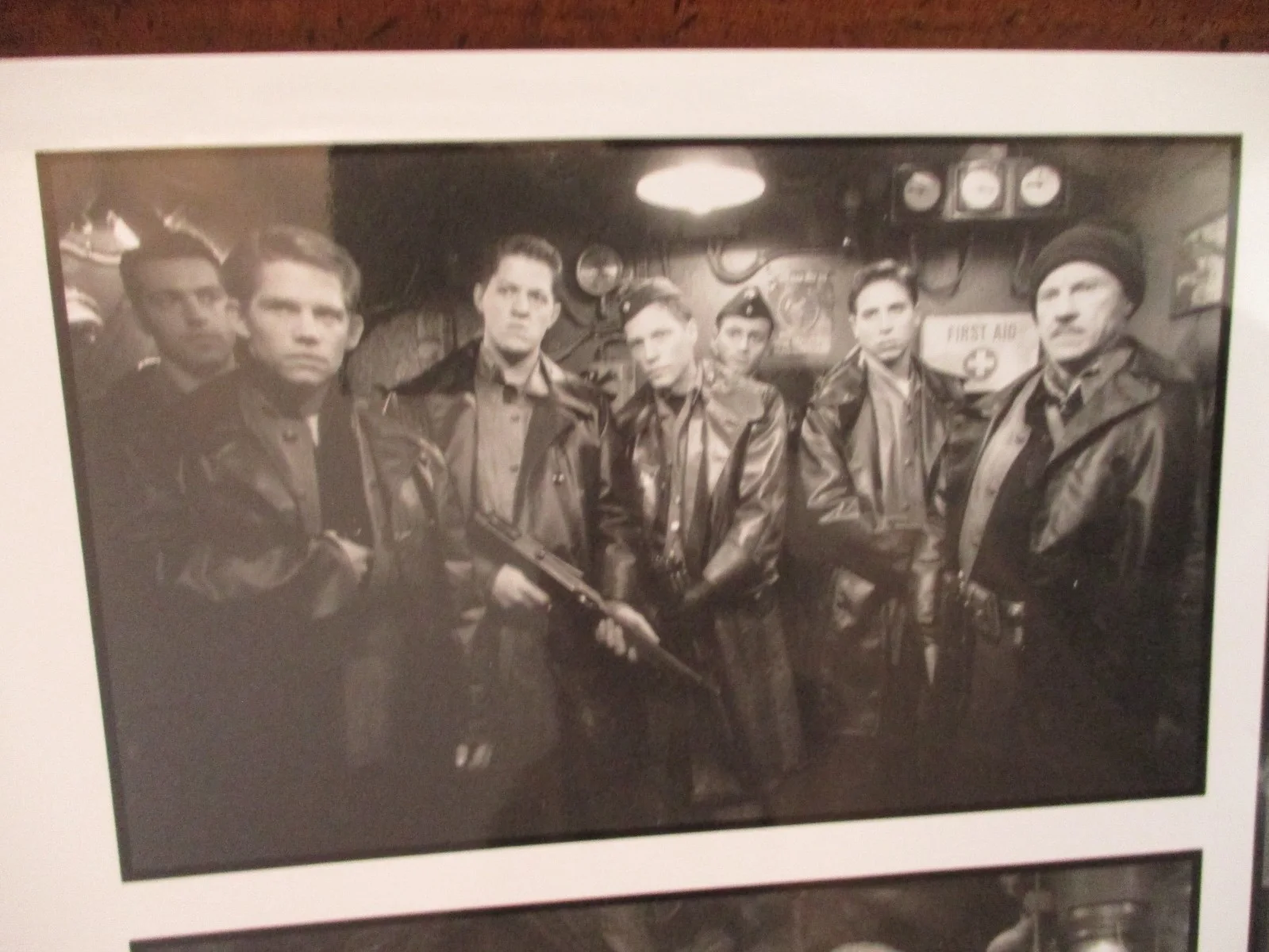 Jon Bon Jovi/Matthew McConaughey/Jack Noseworthy("U-571")2000 10 x 8 B & W Photo, изображение 4