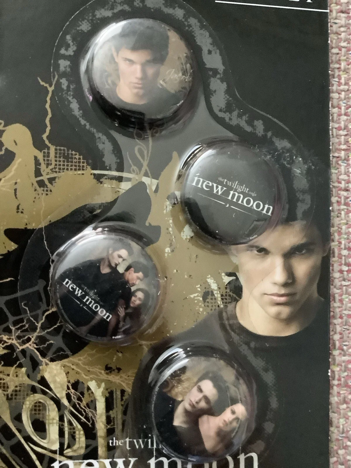 The Twilight Saga New Moon Pin Set, image 2