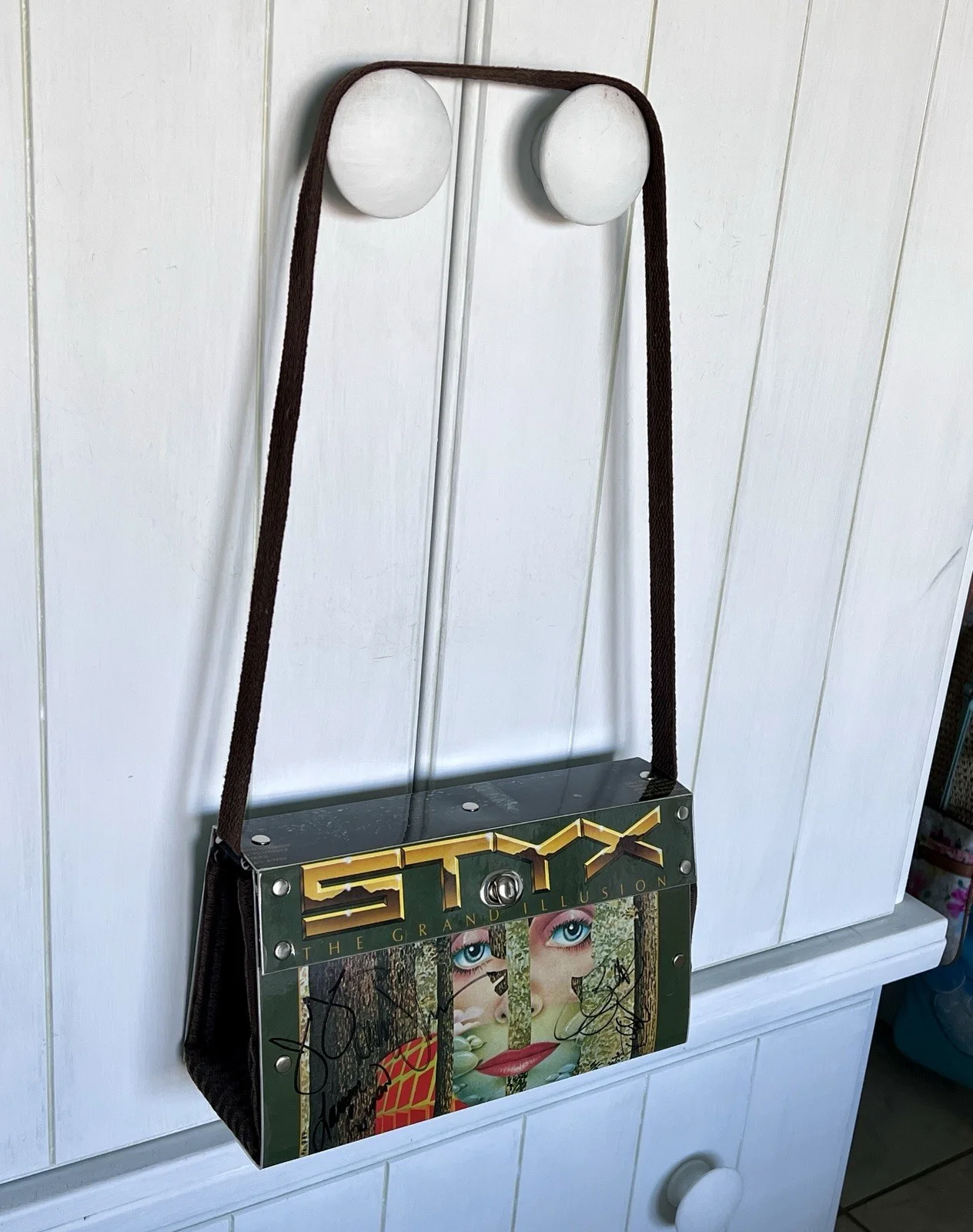 RARE Styx signed by 5 The Grand Illusion OOAK HANDBAG - JY Tommy Shaw Gowan Todd, изображение 5