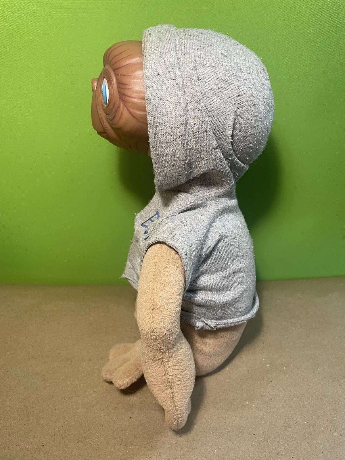 Vintage ET The Extra Terrestrial Alien Soft Plush Toy With Hard Face 11", image 4