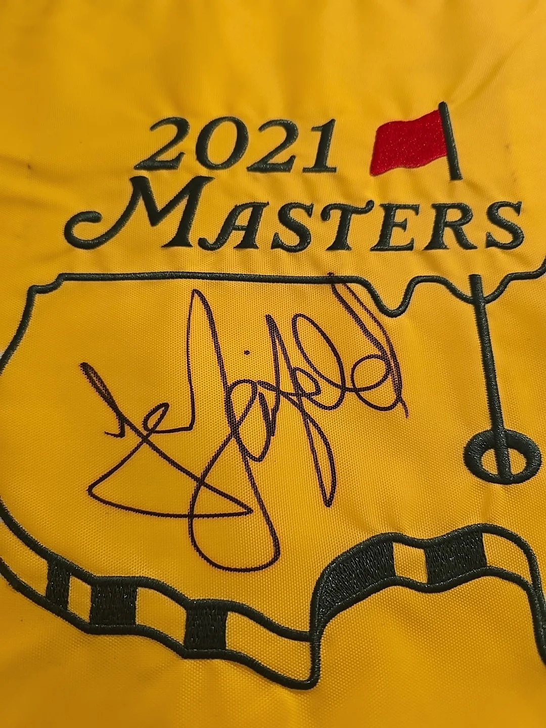 Jerry Seinfeld — JERRY SEINFELD Signed Autographed Masters Flag " Masters Of His Craft", image 2