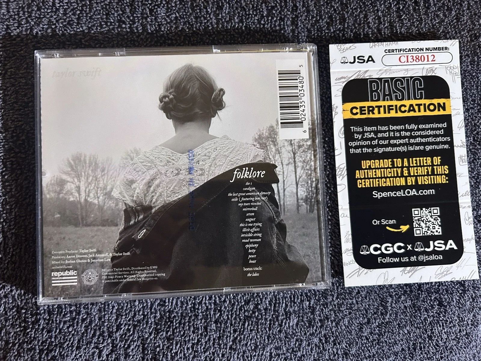 Taylor Swift Signed Folklore Booklet CD JSA COA, image 2