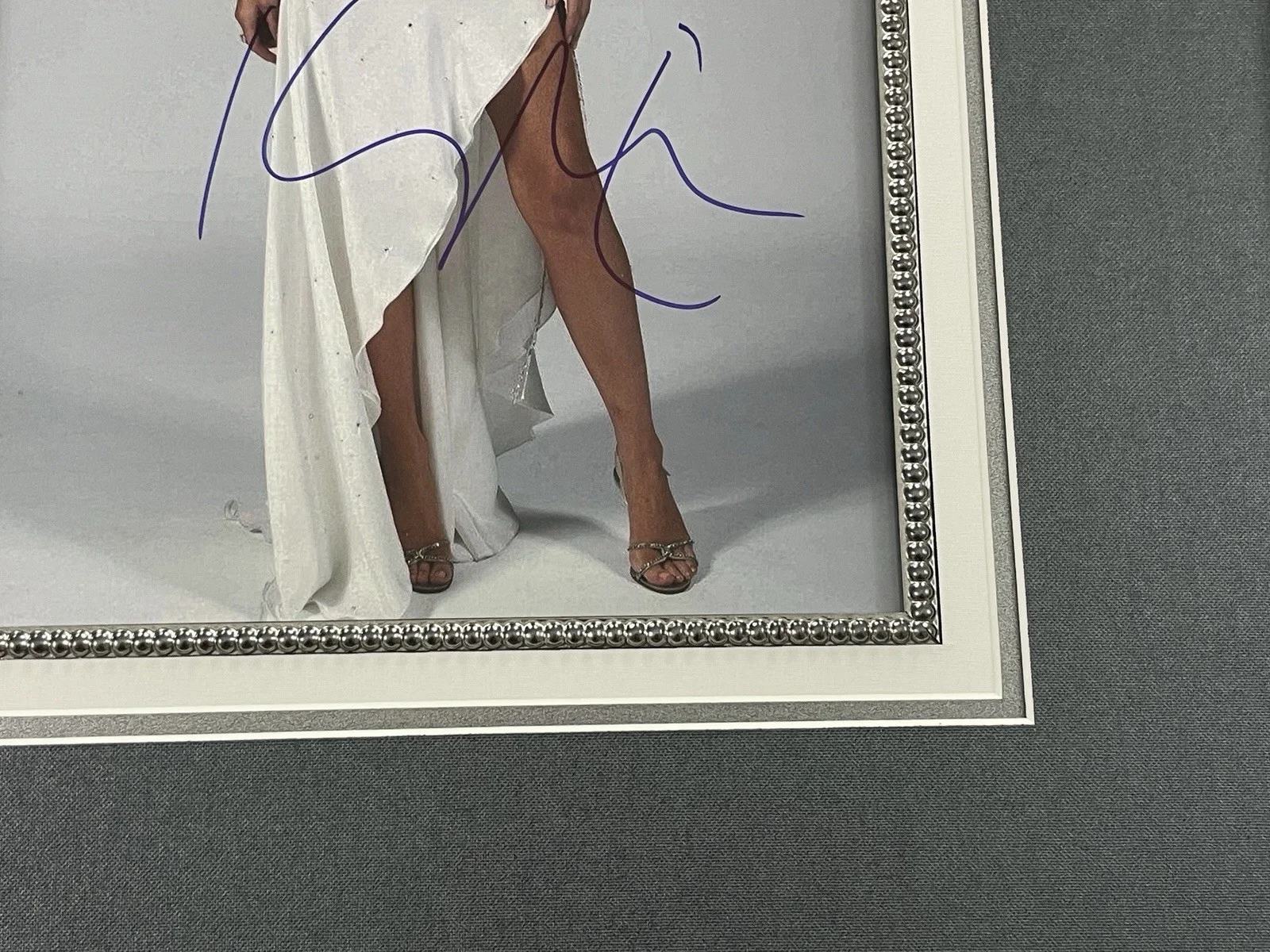 Kylie Minogue Authentic Hand Signed Autographed Framed Matted Poster Photo JSA, image 5