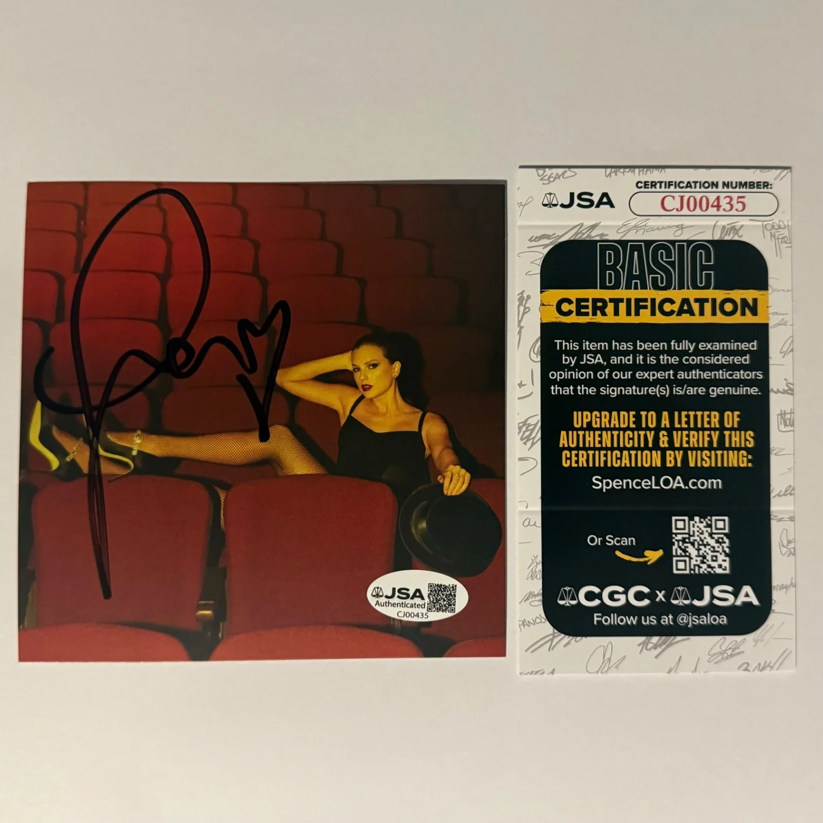 CHOOSE Taylor Swift Signed CD Insert The Life of a Showgirl Photo 4 JSA COA, изображение 4