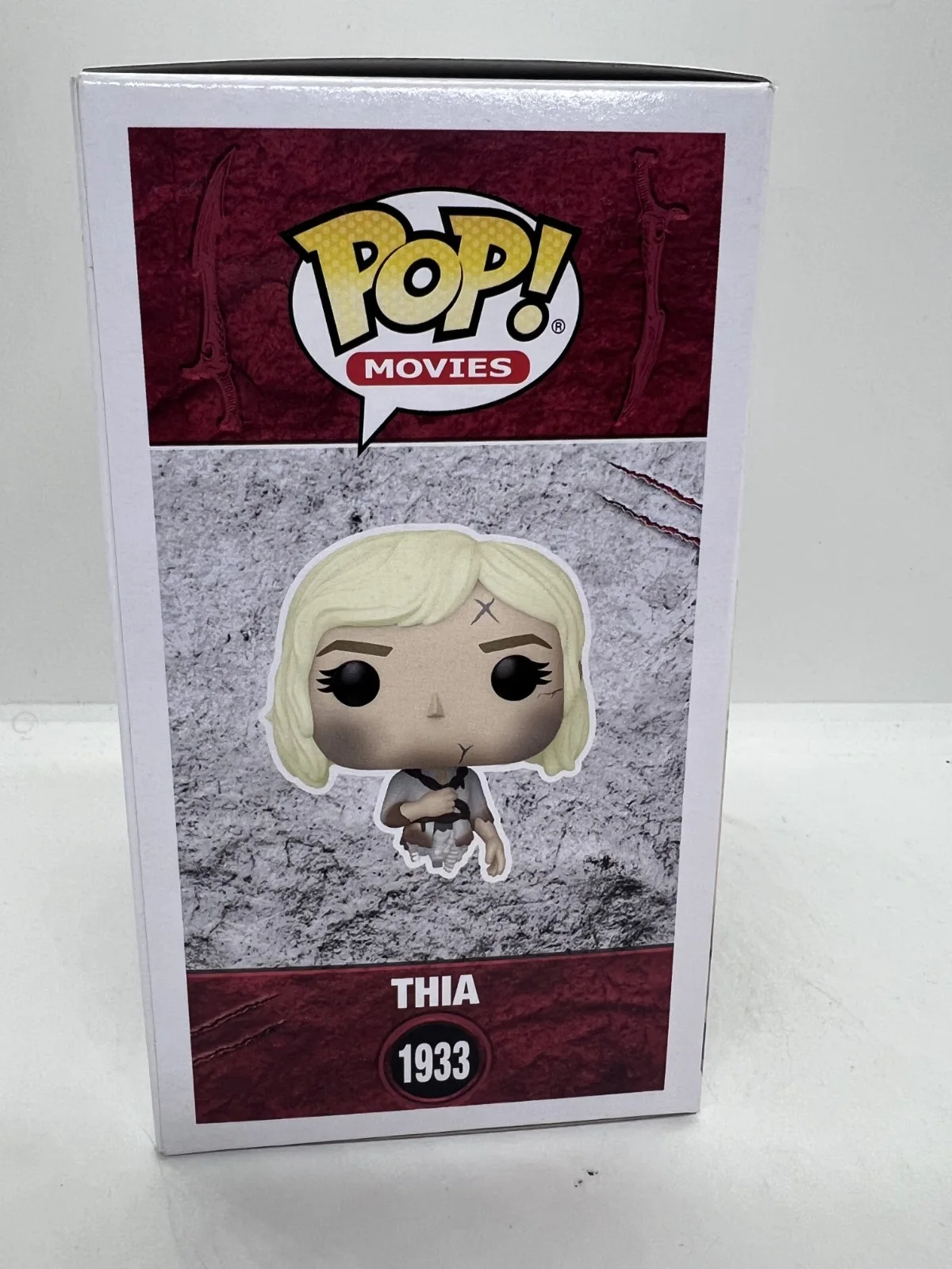elle fanning — Elle Fanning Signed Predator Badlands Funko Pop #1933 SWAU #1, изображение 4