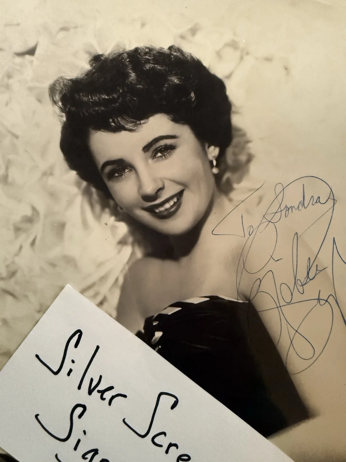 Elizabeth Taylor Hand Signed Autograph JSA COA Original 4x5 Candid Included, изображение 4