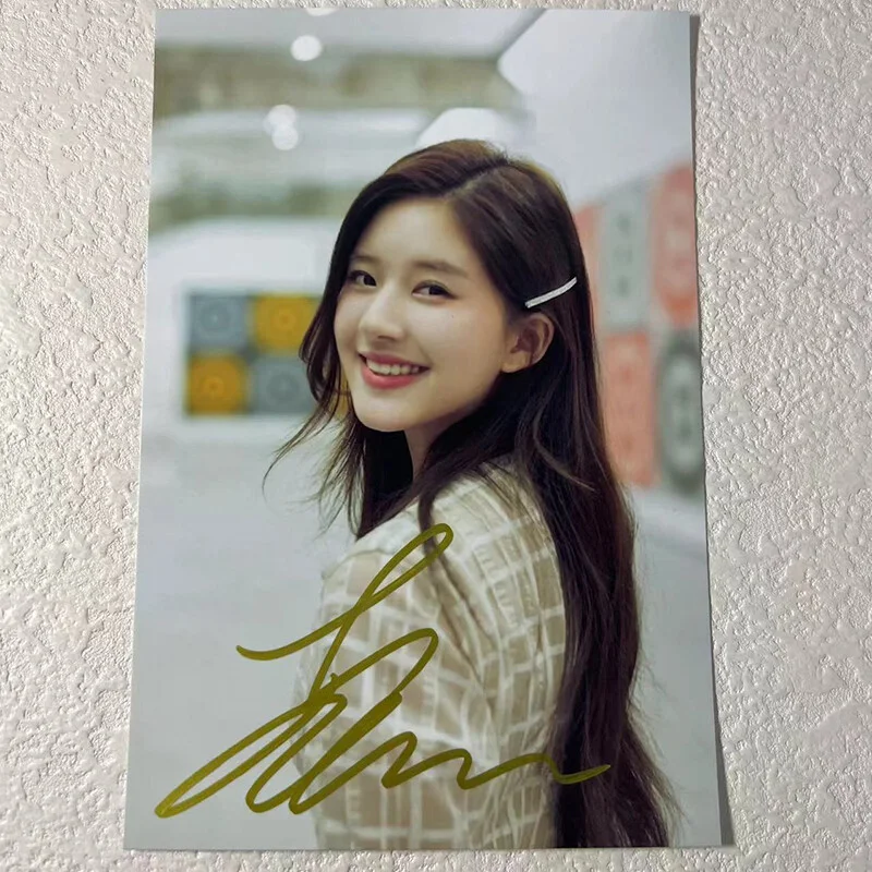 Hidden Love Zhao Luxi 赵露思 Autographed Signed Photos, изображение 4