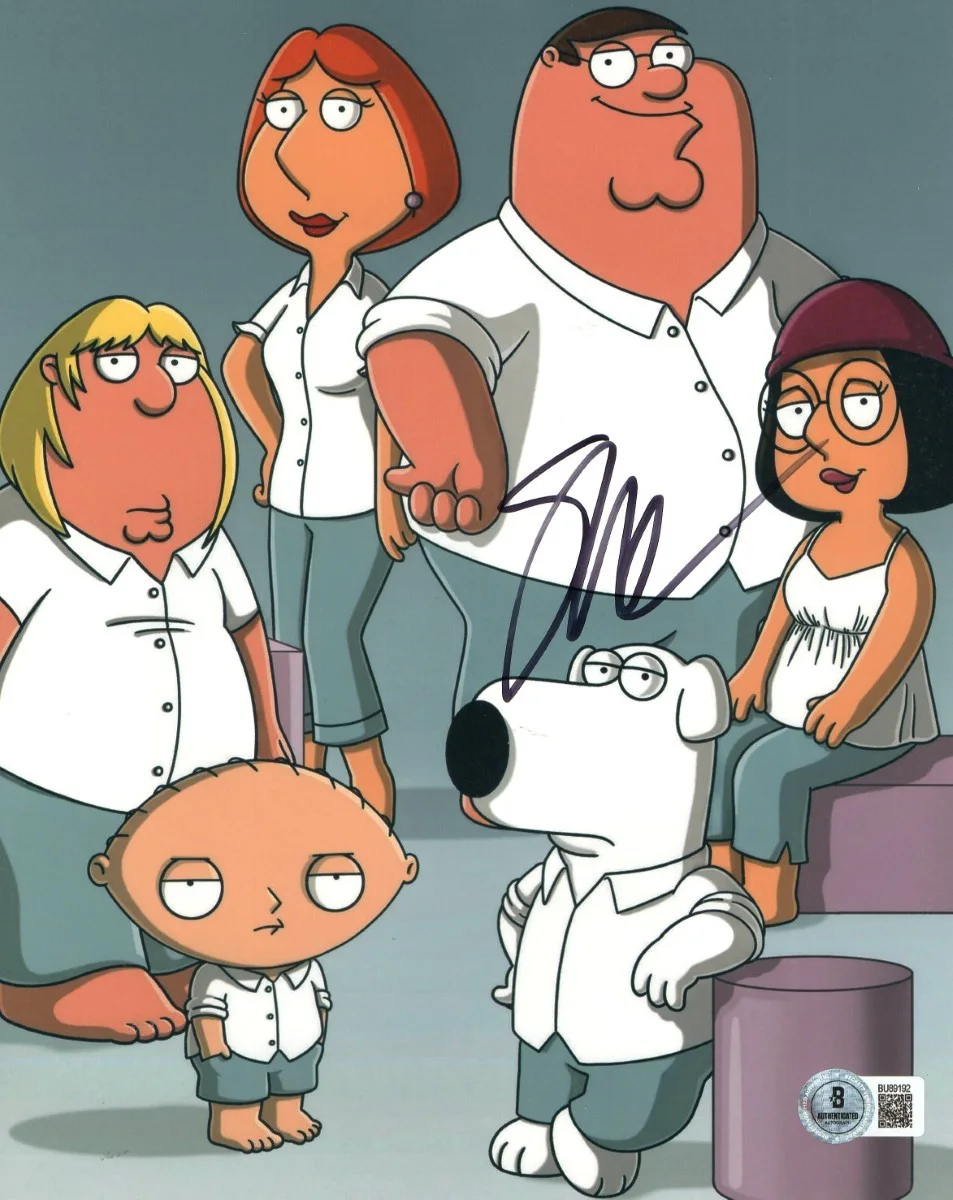 Seth MacFarlane — Seth MacFarlane Signed Autographed 8X10 Photo Family Guy Creator BAS BU89192