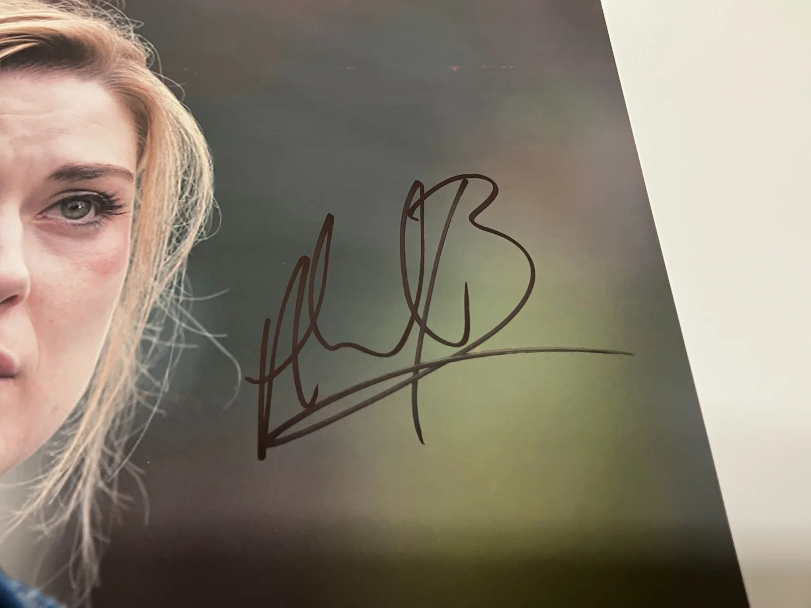 Alexandra Breckenridge — Alexandra Breckenridge WALKING DEAD Autographed 8 x 10 Photo Wizard World COA, изображение 3