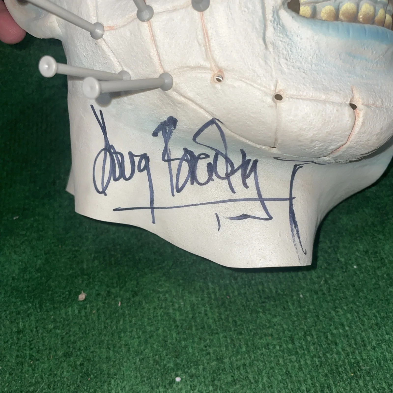 DOUG BRADLEY — DOUG BRADLEY PINHEAD HELLRAISER AUTOGRAPHED MASK BECKETT, image 5