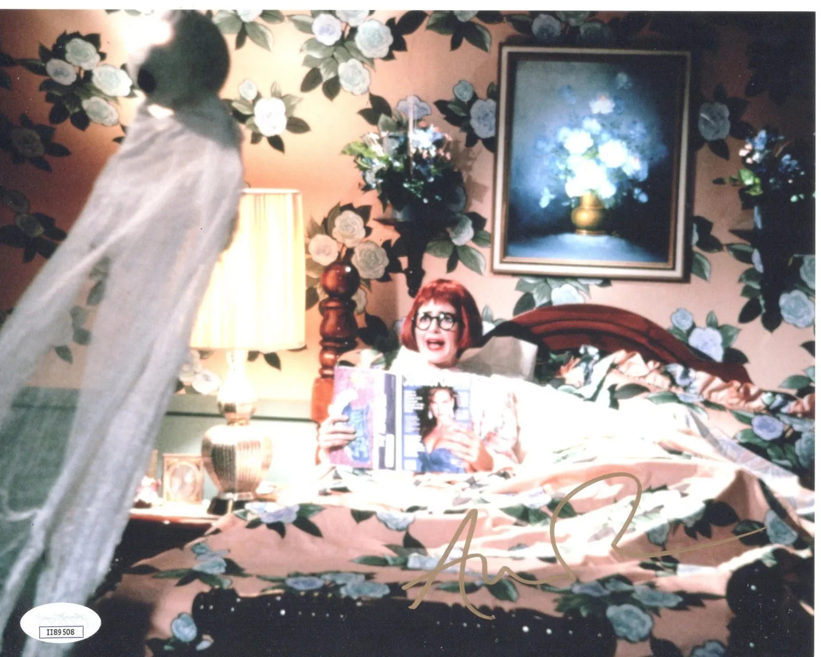 Annie Potts — Annie Potts signed 8x10 Photo Janine Melnitz Ghostbusters JSA Authentication