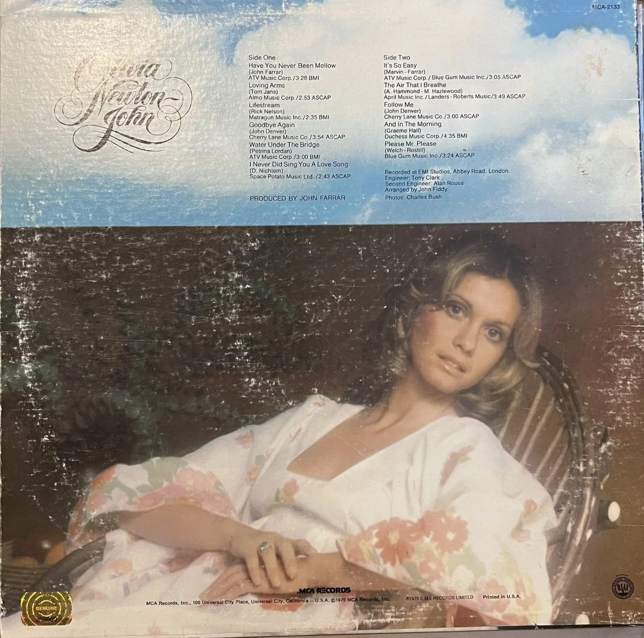 Olivia Newton John Signed "Have You Never Been Mellow" Album With COA Autograph, image 3