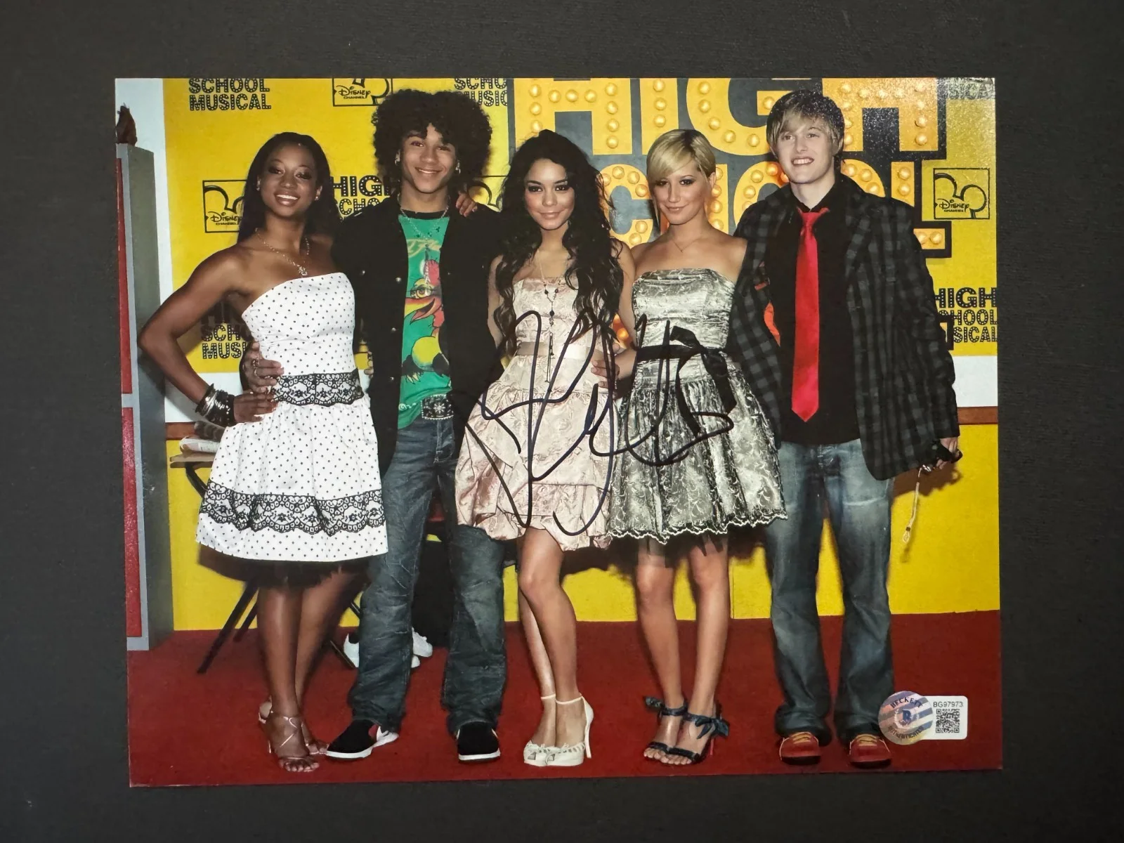 Vanessa Hudgens — Vanessa Hudgens Rare! autographed signed sexy HSM 8x10 photo Beckett BAS coa