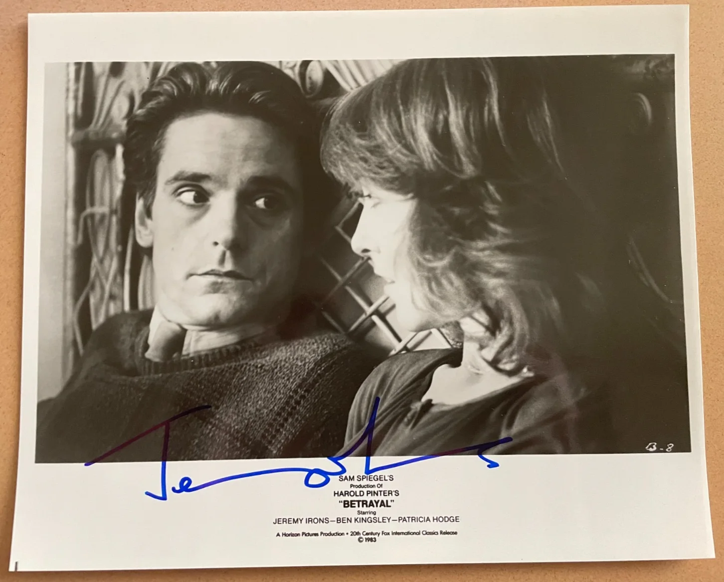 Jeremy Irons — Jeremy Irons Signed Autograph Signature 10x8 Betrayal Vintage Movie Photograph