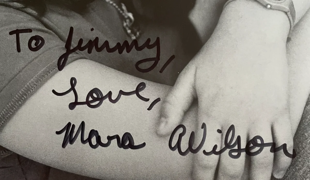 Mara Wilson — Mara Wilson Signed Autograph Signature 8x10 B&W Glossy Photograph, изображение 2