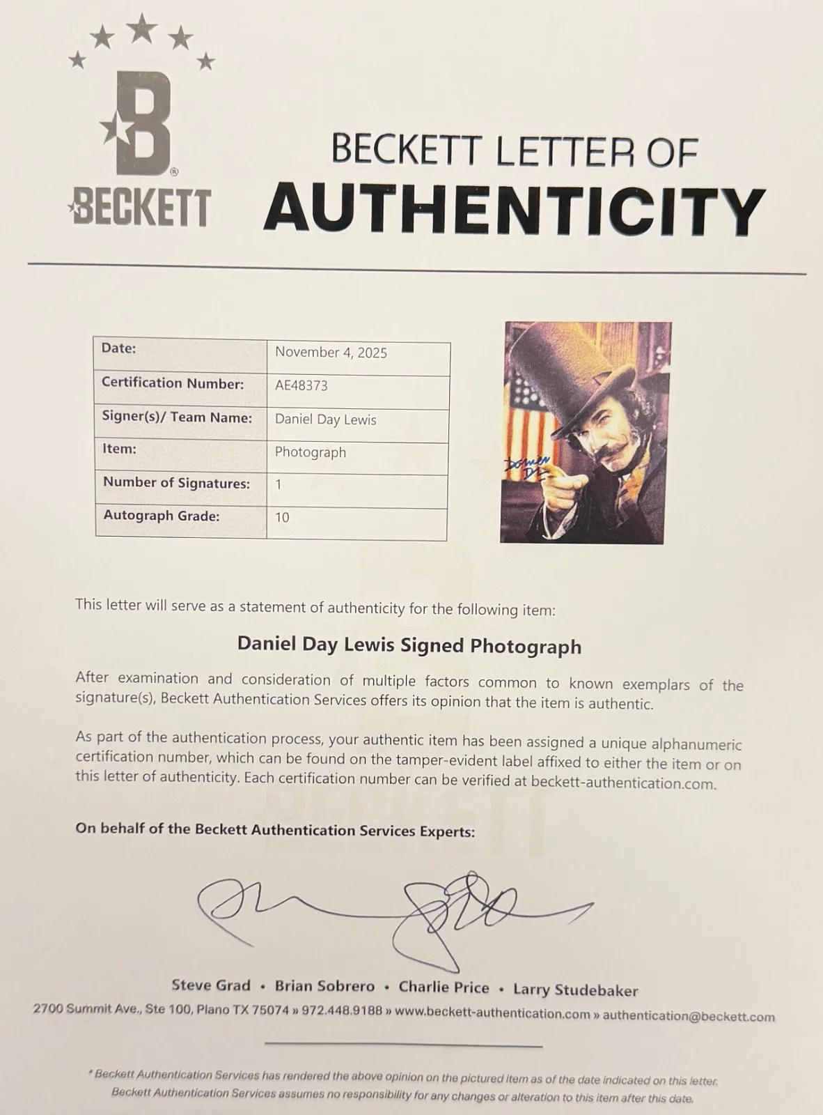 Daniel Day Lewis — Daniel Day Lewis Signed 11x14 Photo Gangs of New York Auto Beckett LOA Grade 10, изображение 2