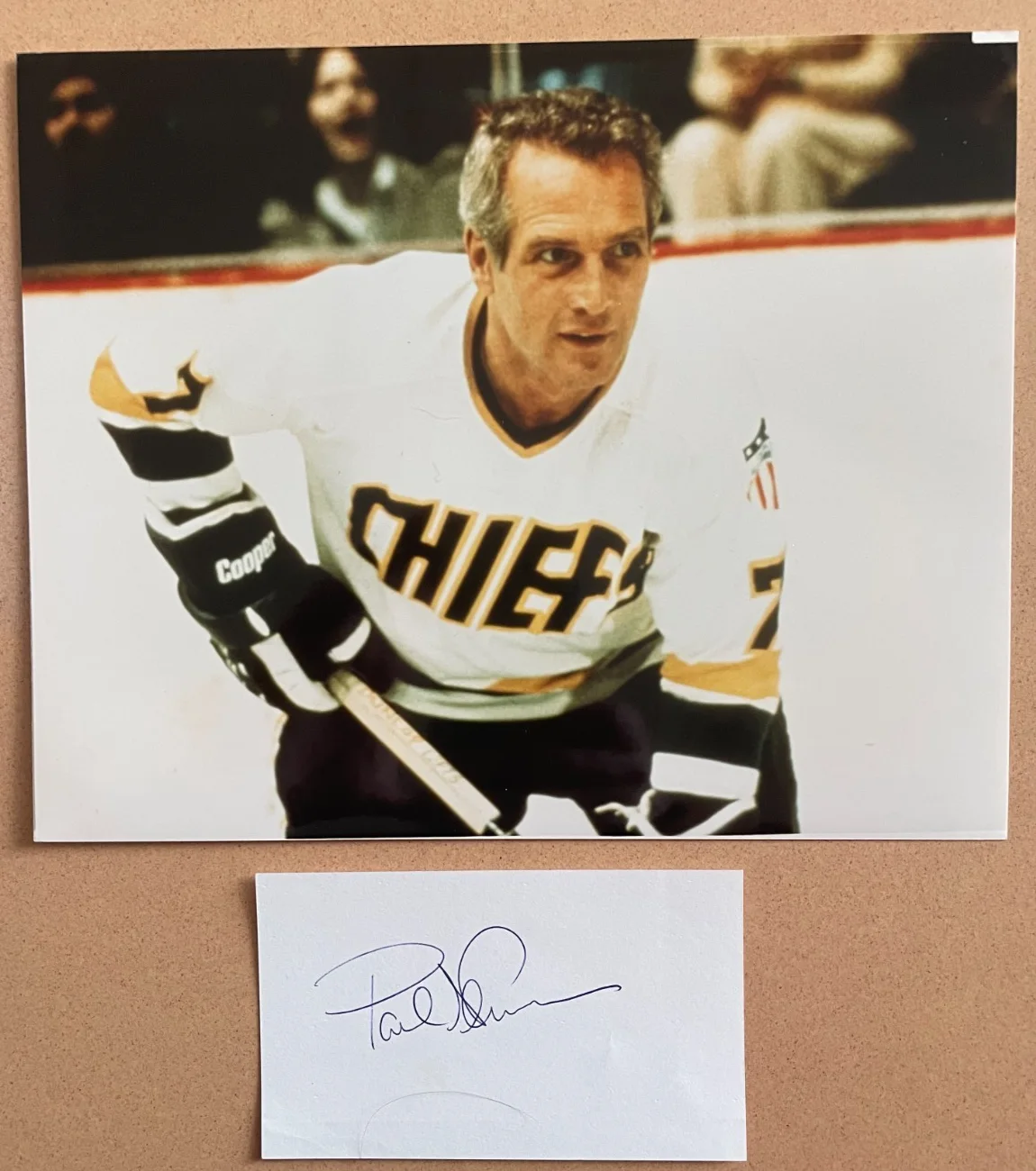Paul Newman — Paul Newman Signed Autograph Signature 3x5 Index Card with Photograph