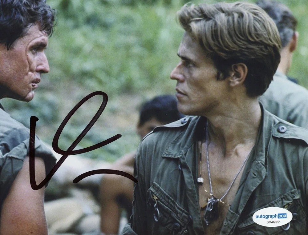WILLEM DAFOE — Willem Dafoe signed "PLATOON" 8x10 Photo c Autographed PROOF Sgt. Elias ACOA COA, image 4
