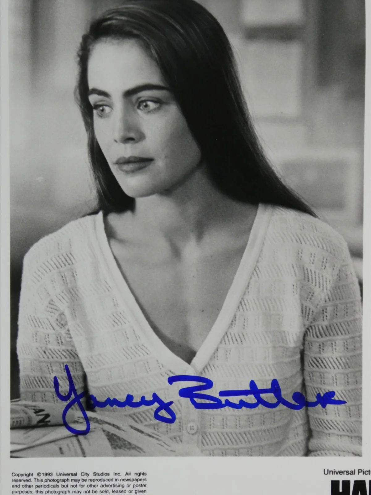 Yancy Butler — Yancy Butler Signed B&W 8x10 Promo Photo Hard Target Autographed, image 2