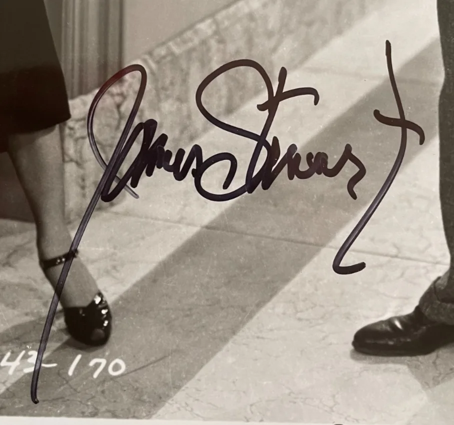 James Stewart — James Stewart Signed Autograph Signature 10x8 Mr. Smith Goes to Washington RARE, изображение 2
