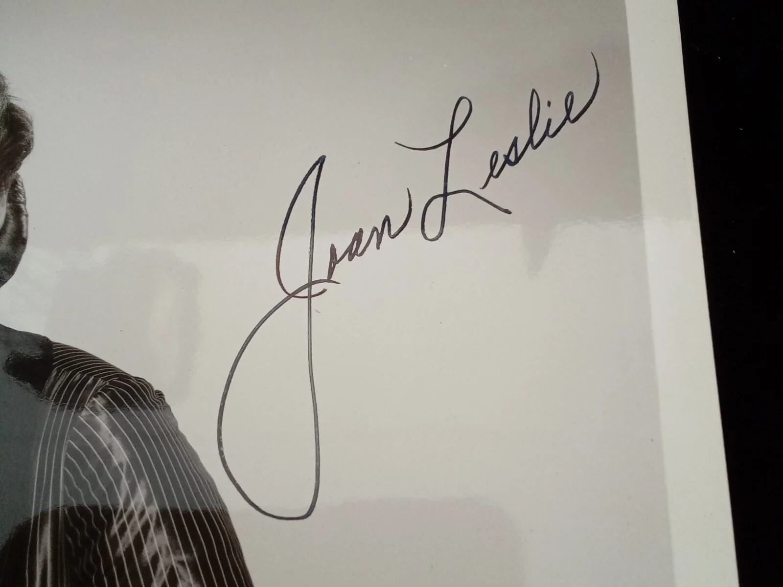Joan Leslie — Joan Leslie Signed 8x10 Photo JSA Certified Autograph -1 #, image 2