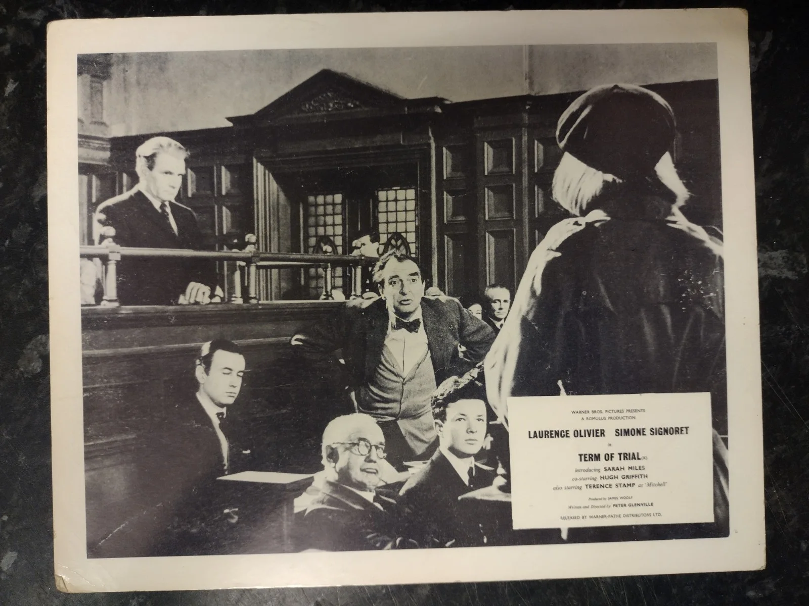 TERM OF TRIAL, 9 LOBBY CARDS.LAURENCE OLIVIER. SARAH MILES. READ CAREFULLY, изображение 3